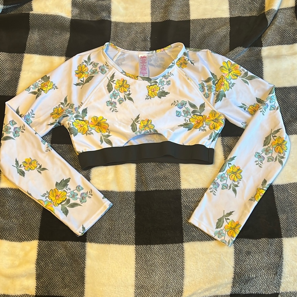 Justice Floral Cropped Rashguard with Cutout. Size L (12/14)